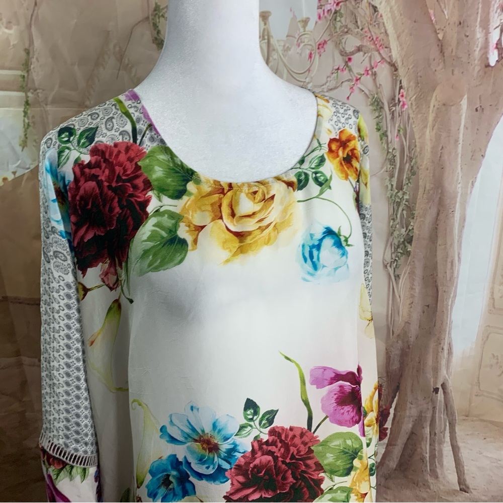 NEW Johnny Was Silky Linden Floral Blouse - Picture 7 of 11